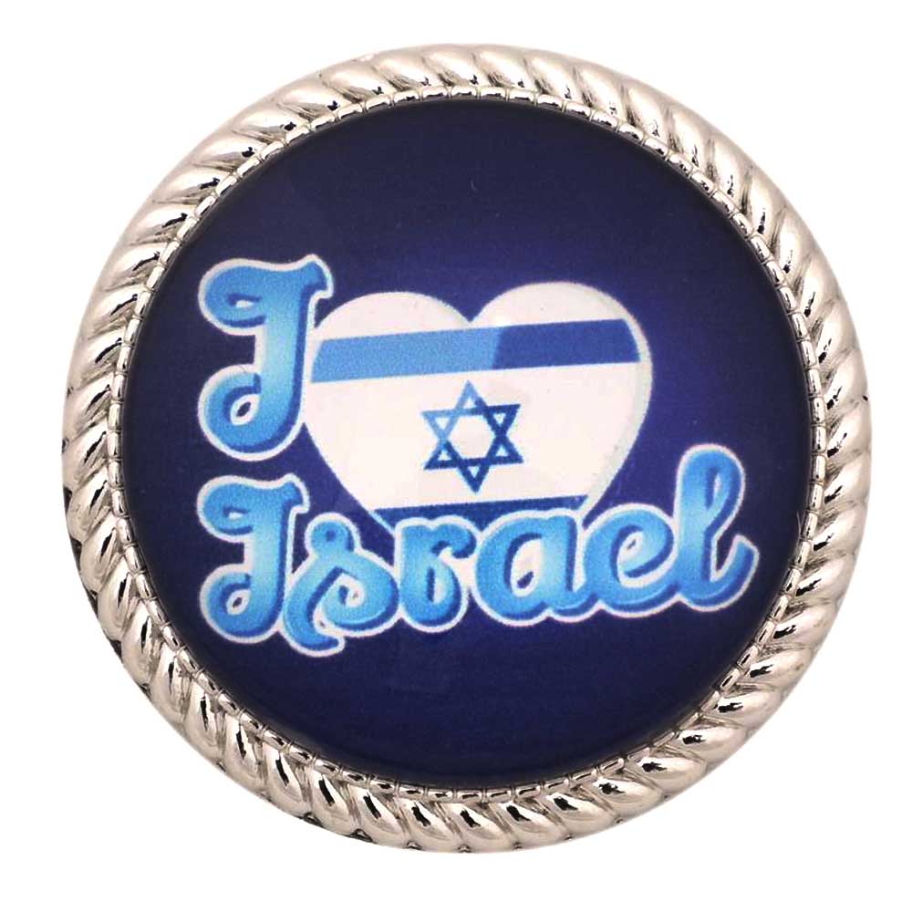 Sous forme de médaillon, ce Magnet I Love Israel aux couleurs d'Israel trouvera sa place dans votre maison. 